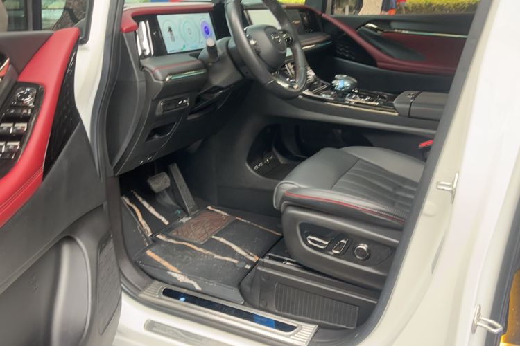 Used GAC Trumpchi M8 2023 Zongshi Series Dual-Motor Supreme Edition
