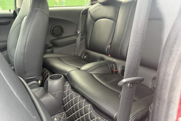 Used MINI 2014 1.5T COOPER Fun
