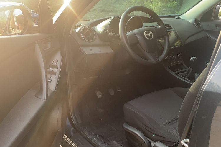 Used Mazda Mazda 3 2012 Hatchback 1.6L Manual Comfort Model
