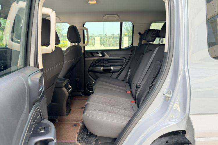 Used Tank 300 2021 Explorer 2.0T Off-Road Edition Interior 3