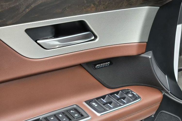 Used Jaguar XFL 2018 XFL 2.0T 250 PS Luxury Edition
