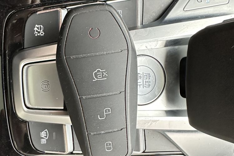 Used BYD Yuan Pro 2021 401 km Deluxe Version
