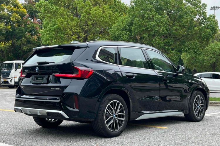 Used BMW iX1 2023 eDrive25L M Sport Package
