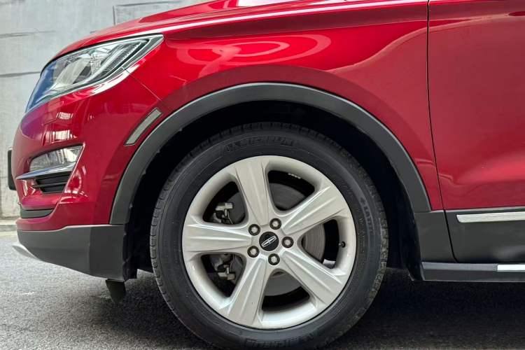 Used Lincoln MKC 2016 2.0T Two-Wheel Drive Deluxe Edition
