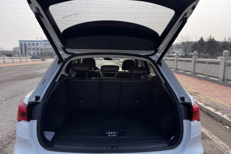 Used Audi Q3 2021 35 TFSI Progressive Dynamic Edition
