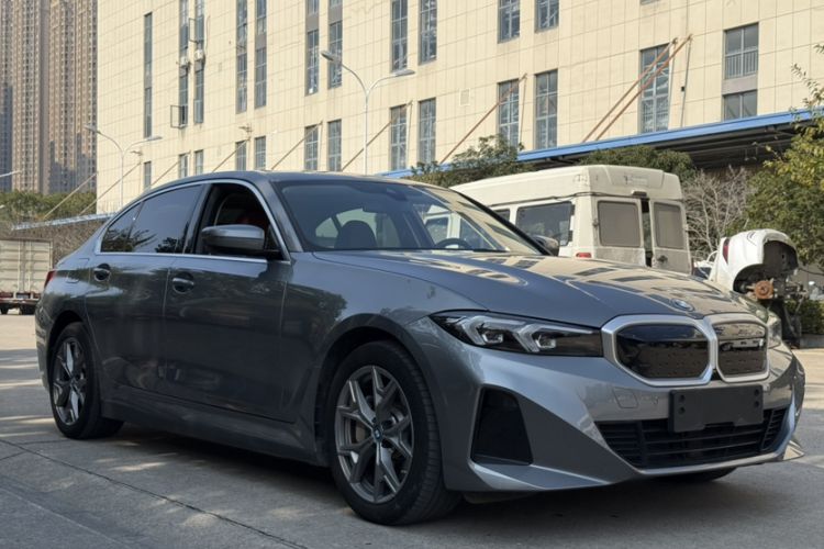 Used BMW i3 2024 eDrive 35 L
