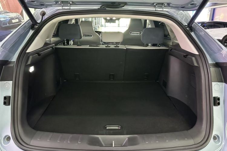 Used Changan UNI-K iDD 2022 Blue Whale iDD 130km 1.5T Prestige Model
