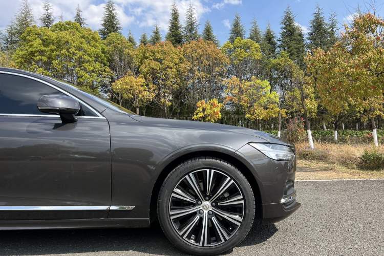 Used Volvo S90 2023 B5 Zhiyuan Luxury Edition
