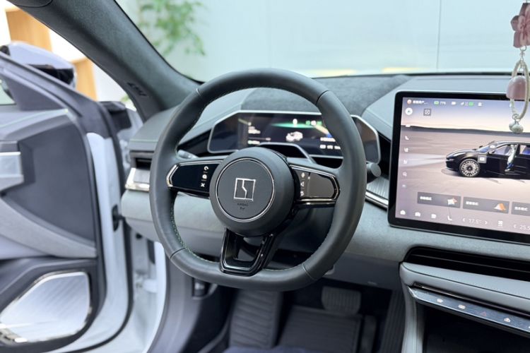 Used Zeekr 001 2023 WE Edition 86 kWh Interior 6