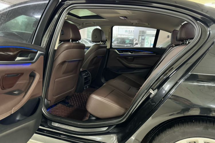 Used BMW 5 Series 2019 Facelifted 525Li Luxury Package Interior 3