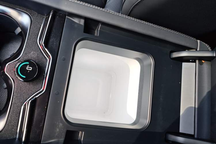 Used Formula Leopard Leopard 5 2023 Navigator Edition