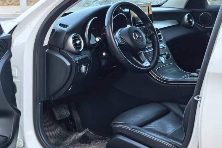 Used Mercedes-Benz C-Class (Import) 2017 Facelift C 180 Estate
