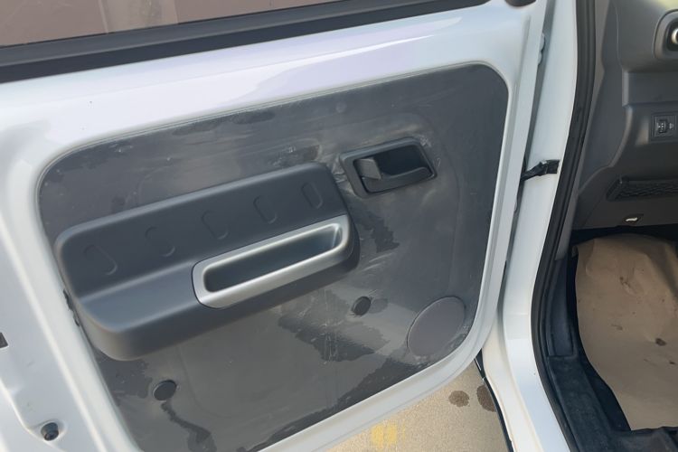 Used Wuling Zhiguang New Energy 2025 Standard Model Interior 2