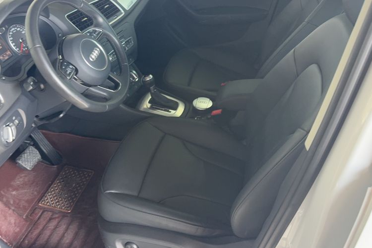 Used Audi Q3 2015 35 TFSI quattro Technology Edition Left Front Seat