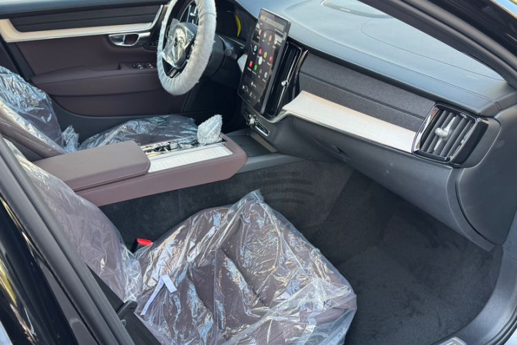 Used Volvo S90 2026 B5 Zhiyuan Luxury Edition