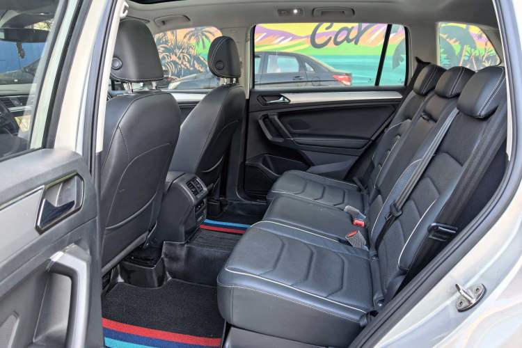 Used Volkswagen Tiguan L New Energy 2021 430 PHEV Plug-in Hybrid Prestige Edition Interior 3