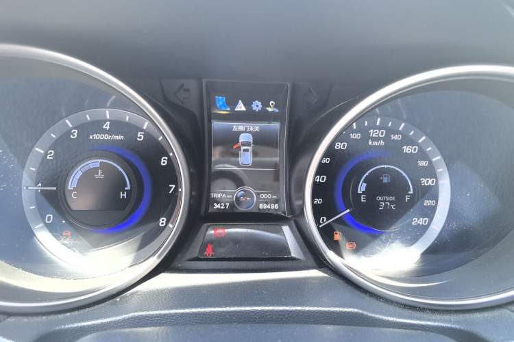 Used Changan CS75 2017 Shangku Edition 1.5T Manual ZhiXiang Model