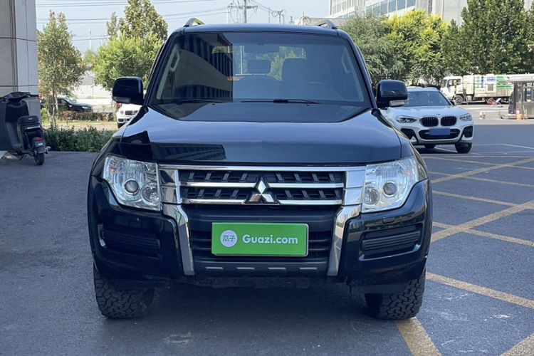 Used Mitsubishi Pajero 2016 3.0L Automatic Standard Version China V Standard