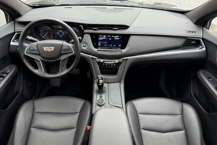 Used Cadillac XT5 2023 2.0T Two-Wheel-Drive Fashion Edition Interior 12