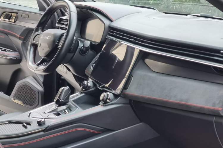 Used Lynk & Co 05 2020 2.0TD Four-Wheel Drive HypeHalo