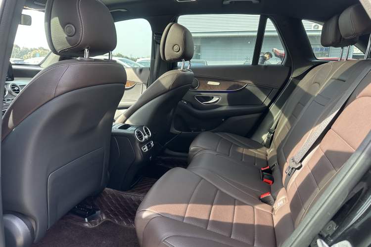 Used Mercedes-Benz GLC 2021 GLC 260 L 4MATIC Luxury Model
