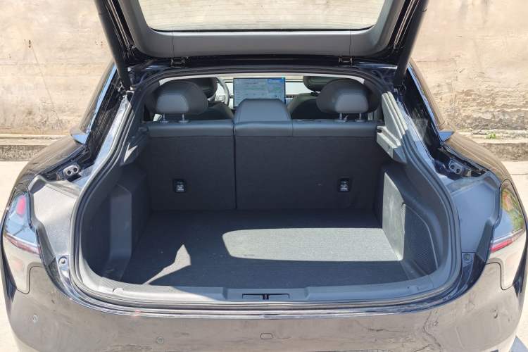 Used XPeng MONA M03 2025 600 with Ultra-Long Range Max Trunk