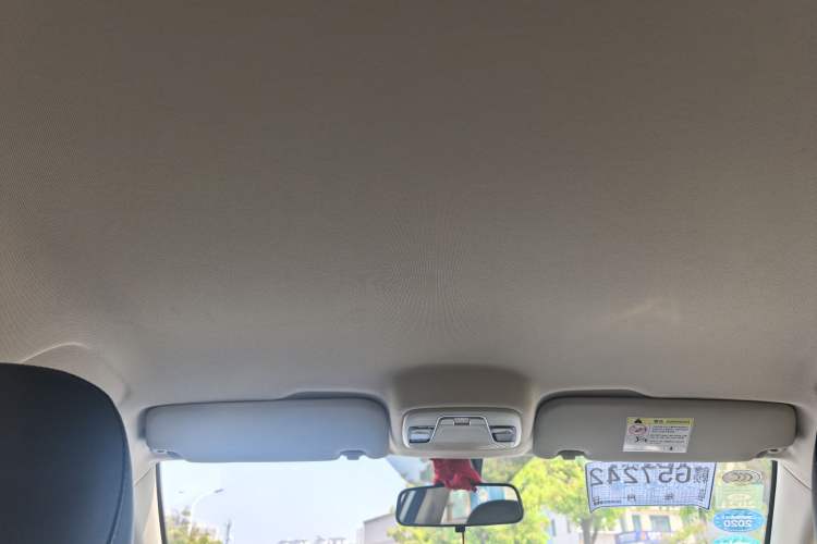 Used Geely Auto Vision 2019 Upgraded Model 1.5L Manual Luxury Version China VI Standard
