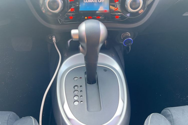 Used Infiniti ESQ 2014 1.6L Spontaneous Edition
