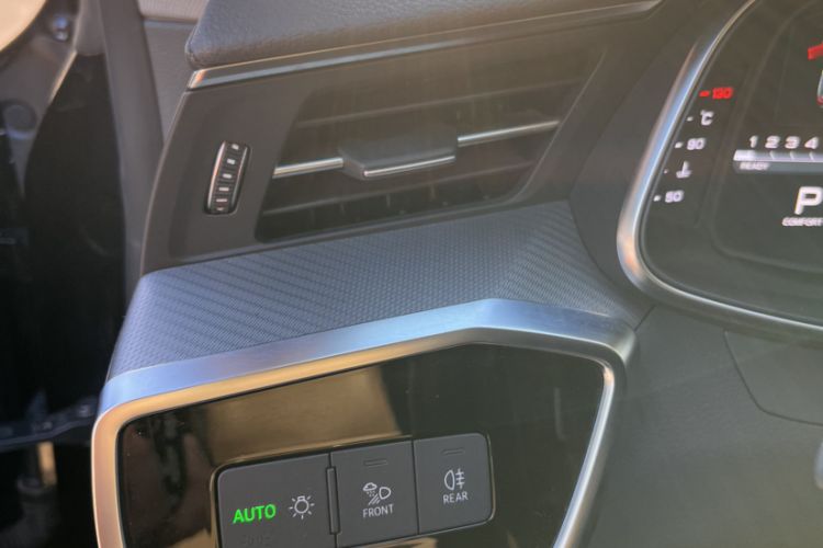 Used Audi A7L 2022 45 TFSI S-line Dream-Building Crystal Flow Package