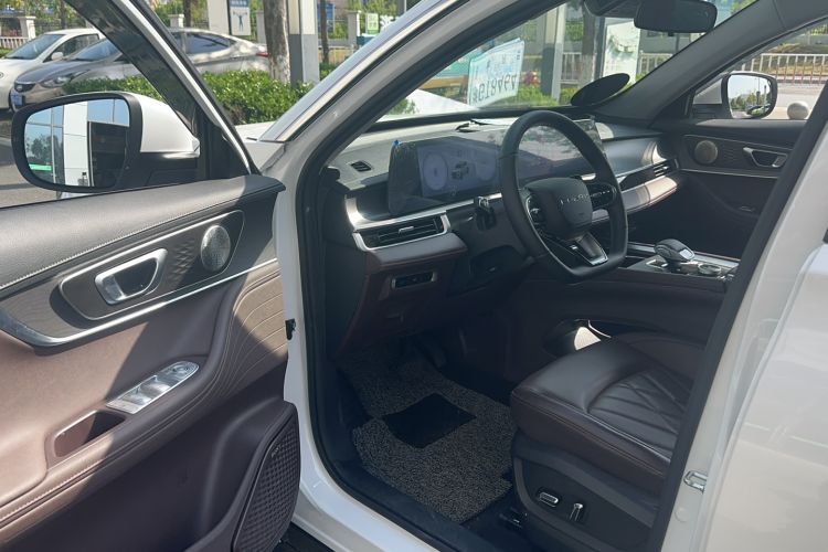 Used Chery Tiggo 8 PLUS 2024 Champion Edition 390TGDI DCT Bold Edition 5-Seater