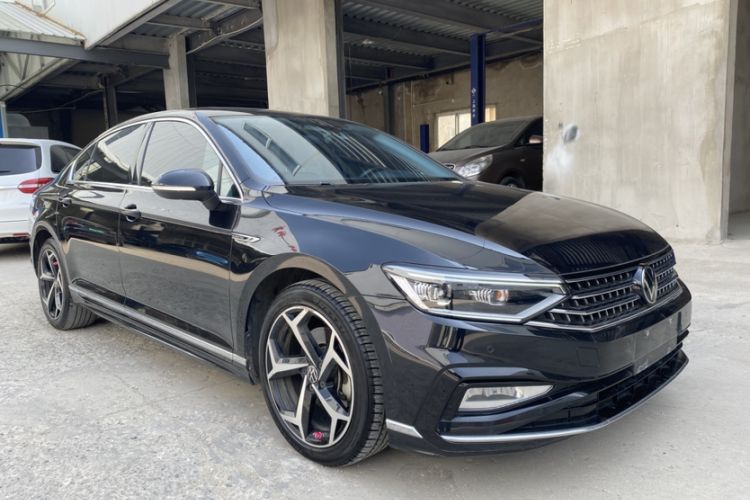 Used Volkswagen Magotan 2023 2 Million Units Limited Edition 330TSI DSG Leading Version Exterior 5