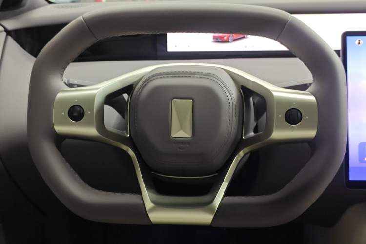 Used Avatr 06 2025 Pro Range-Extended Edition Steering Wheel