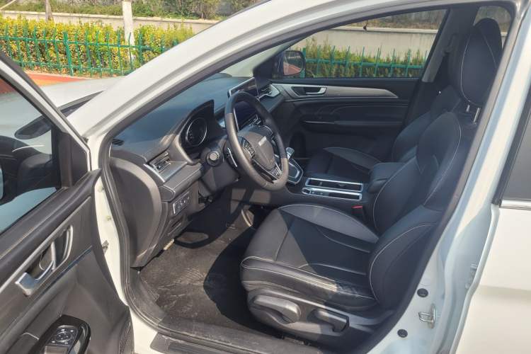 Used Haval M6 2021 PLUS 1.5T DCT Luxury Smart Connectivity Model Left Front Seat