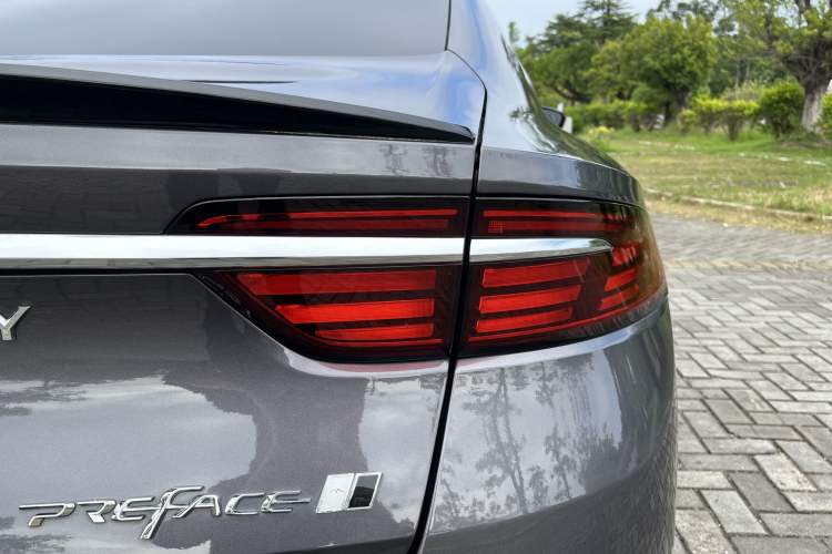 Used Geely Auto Preface 2025 Dongfang Yao 2.0TD Moonlight Edition
