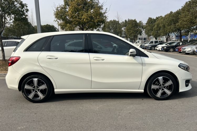 Used Mercedes-Benz B-Class 2017 B 200 Fashion Model