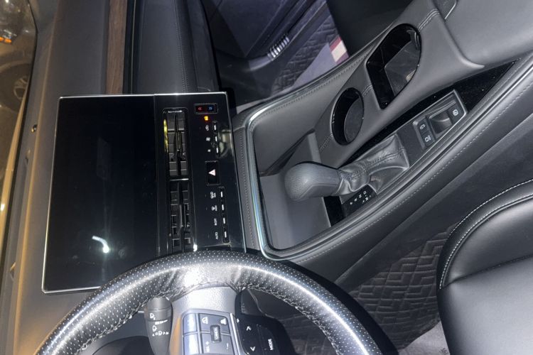 Used Toyota Avalon 2024 2.0L Ambition Edition Audio And AC Panel