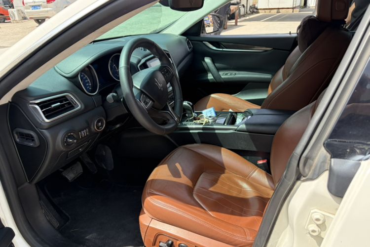 Used Maserati Ghibli 2017 3.0T Standard Edition Interior 2