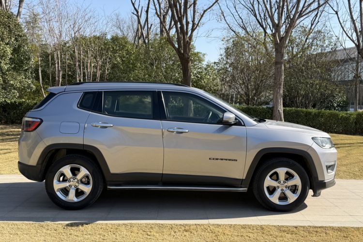 Used Jeep Compass 2017 200T Automatic Family Edition