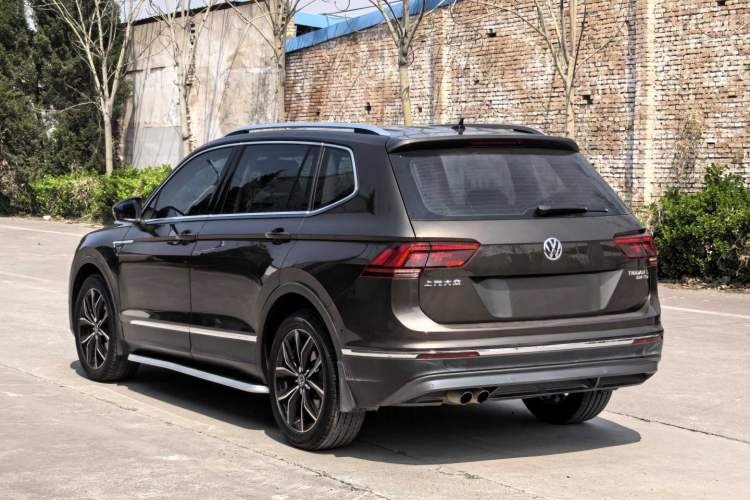 Used Volkswagen Tiguan L 2017 330TSI Automatic Two-Wheel Drive Flagship Edition Exterior 3