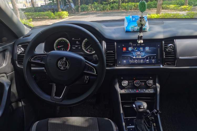 Used Skoda Kodiaq 2018 Facelifted TSI330 5-Seater Two-Wheel-Drive Comfort Edition