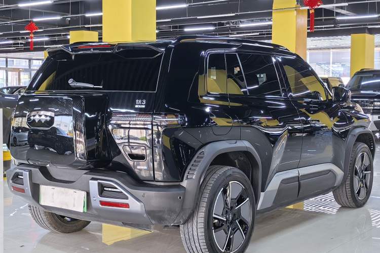 Used Formula Leopard Titanium 3 2025 501 km All-Wheel Drive Intelligent Driving Max Edition
