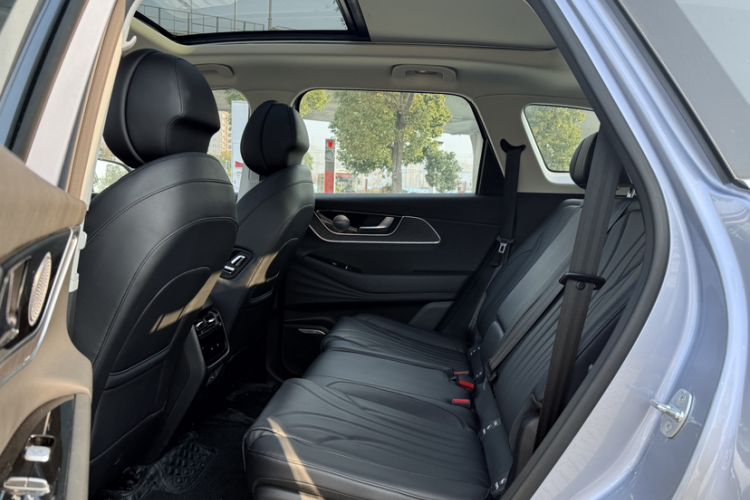 Used Chery Fengyun T9 2024 120 Long-Range Flagship Version 7 Seats Ternary Lithium