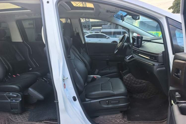 Used Honda Odyssey 2022 2.0L eHEV Sharp·Luxury Edition