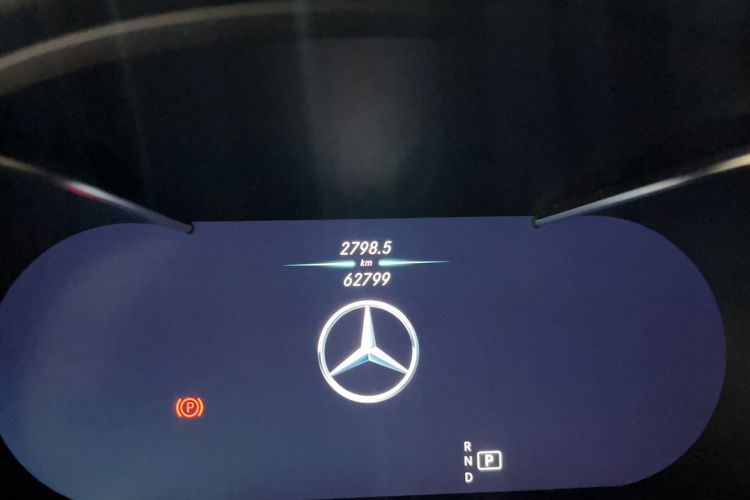 Used Mercedes-Benz C-Class 2021 C 260 L Sport Edition Odometer Close Up