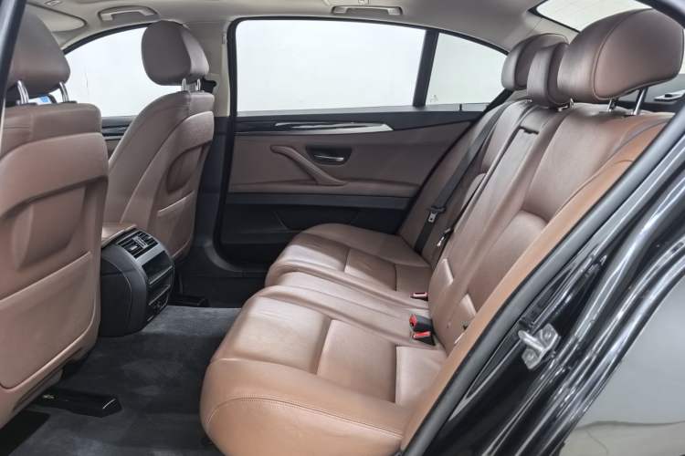 Used BMW 5 Series 2017 525Li Leading Model
