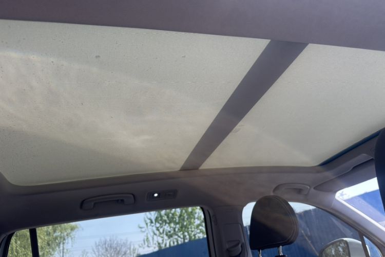 Used Volkswagen Tiguan L 2023 330TSI Automatic Two-Wheel Drive Smart Edition Interior 5