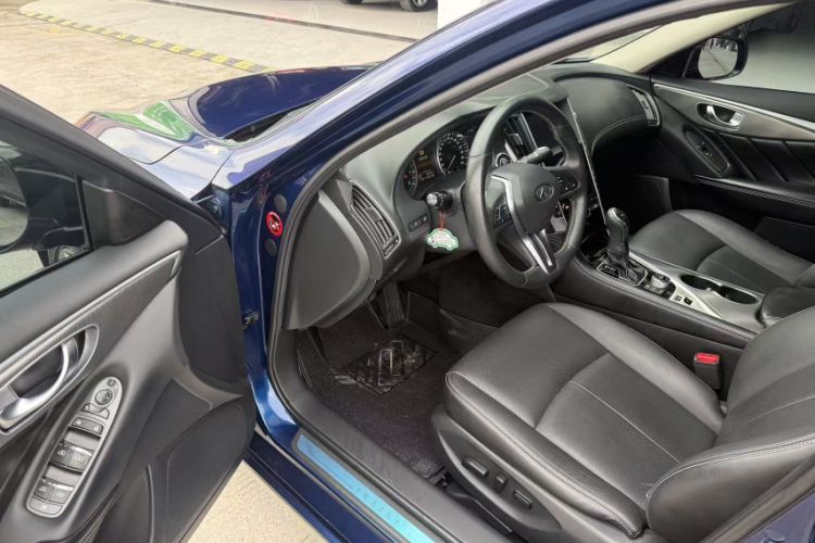 Used Infiniti Q50L 2018 2.0T Enjoyment Version China V Standard Interior 5