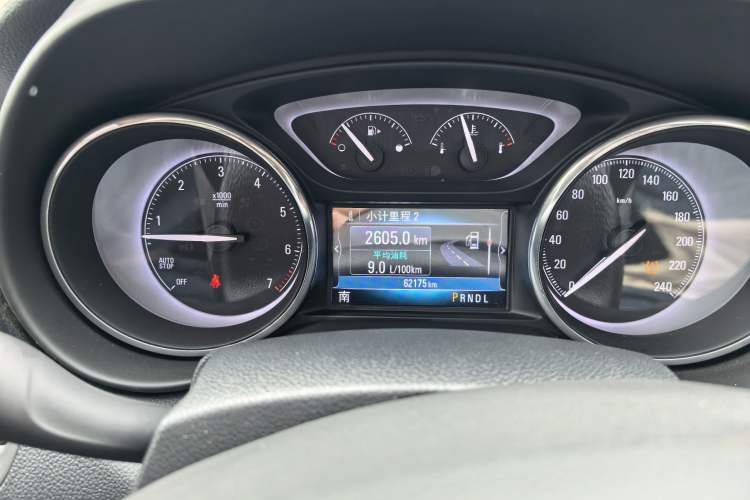 Used Buick Envision 2018 28T Four-Wheel Drive Elite Version Odometer Close Up