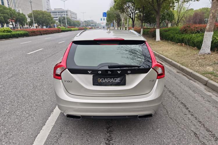 Used Volvo V60 2016 T5 Zhiyi Edition