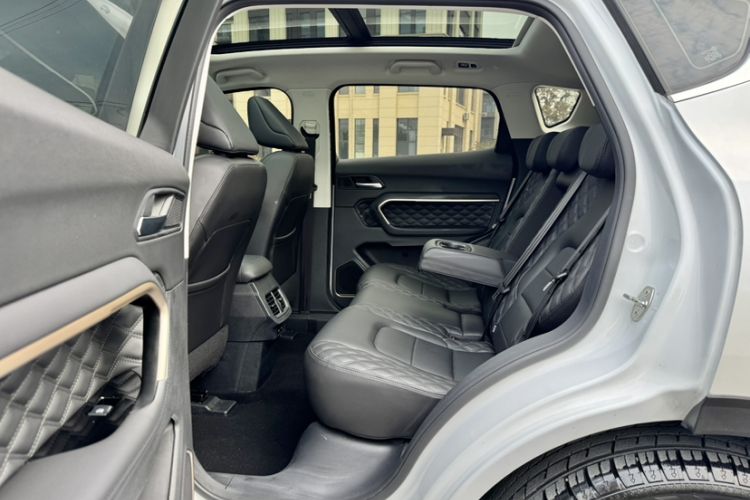 Used Haval H6 2020 1.5 GDIT Automatic Platinum Champion Edition Interior 3